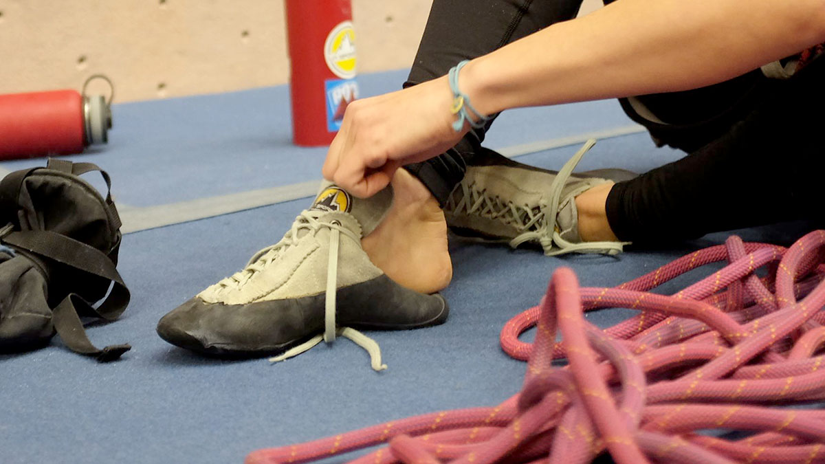Beginner climbing shoes (La Sportiva Mythos)